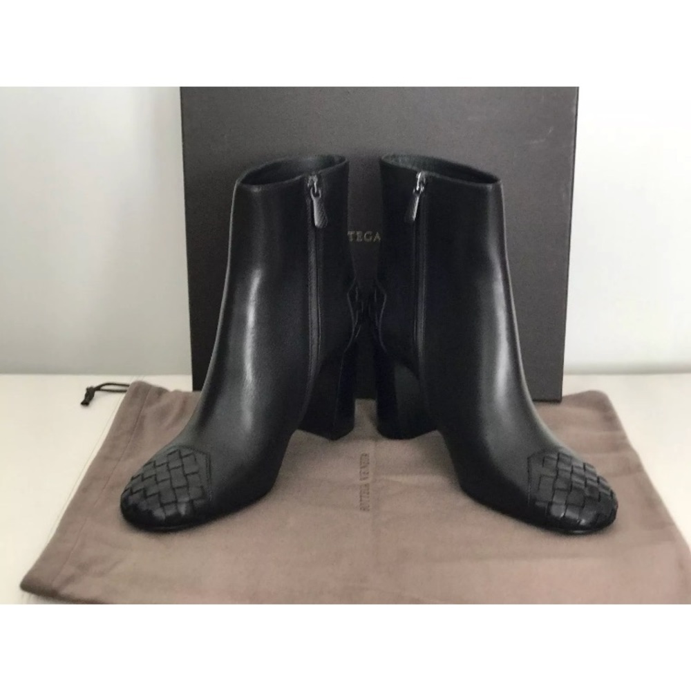 Bottega Veneta Jungle Calf Leather Ankle Boots, 38 - Picture 3 of 8
